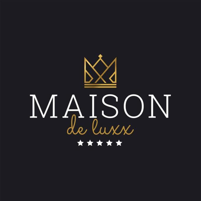 Maison De Luxx A3 Lárissa Exterior foto